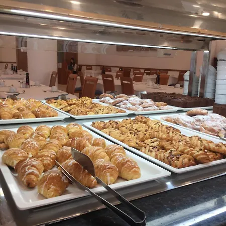 圣玛尔塔酒店 酒店 库列拉